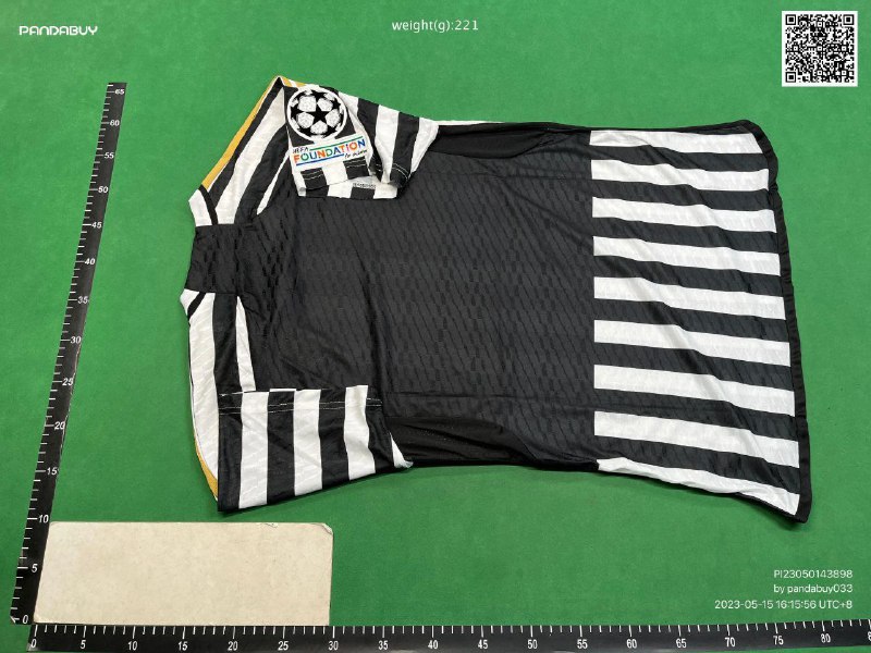 adidas T-shirt