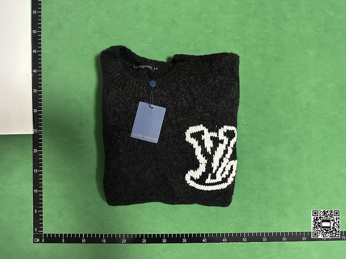  Louis Vuitton Monogram/Graphic Sweaters [12 styles]