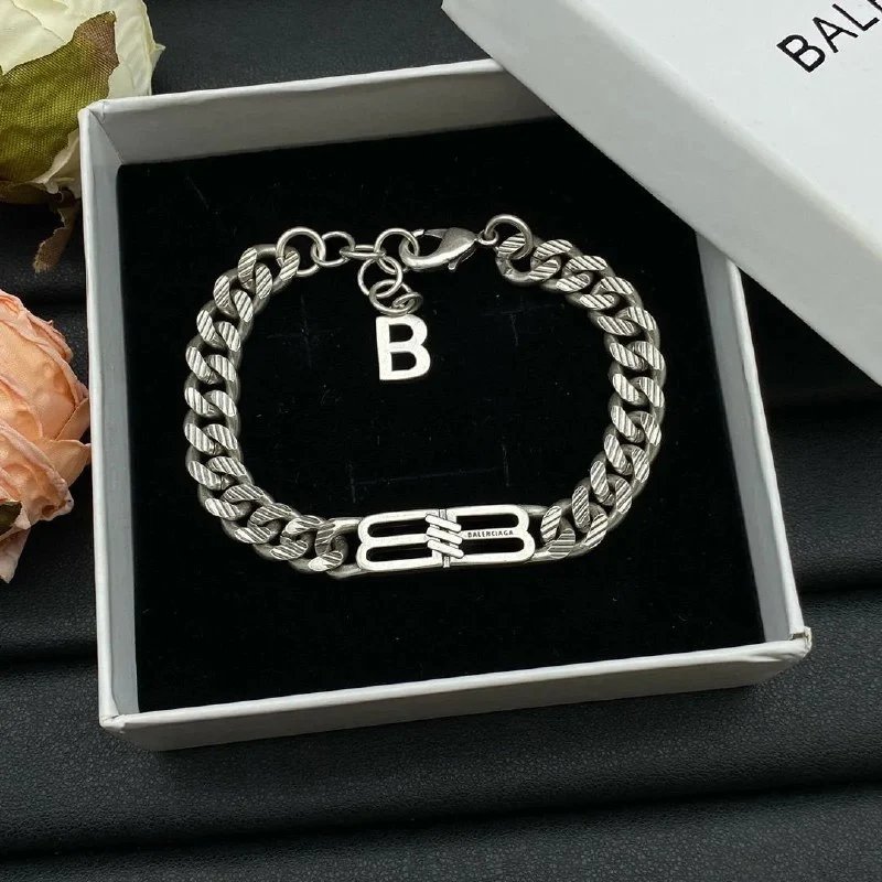 Balenciga Necklace