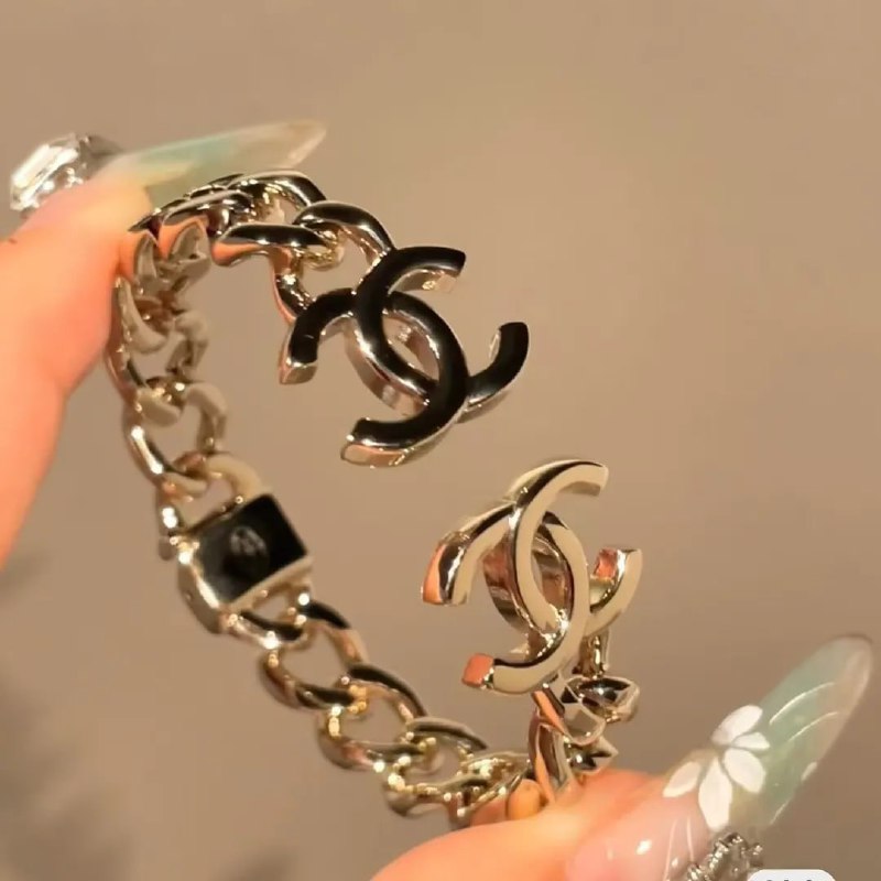  Chanel CC Logo Chain Bracelets [2 styles]