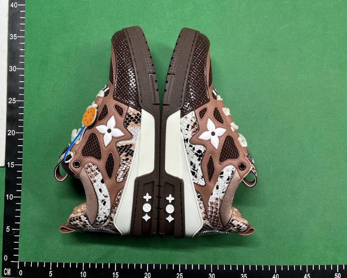  Louis Vuitton Trainer Sneakers [40+ styles]