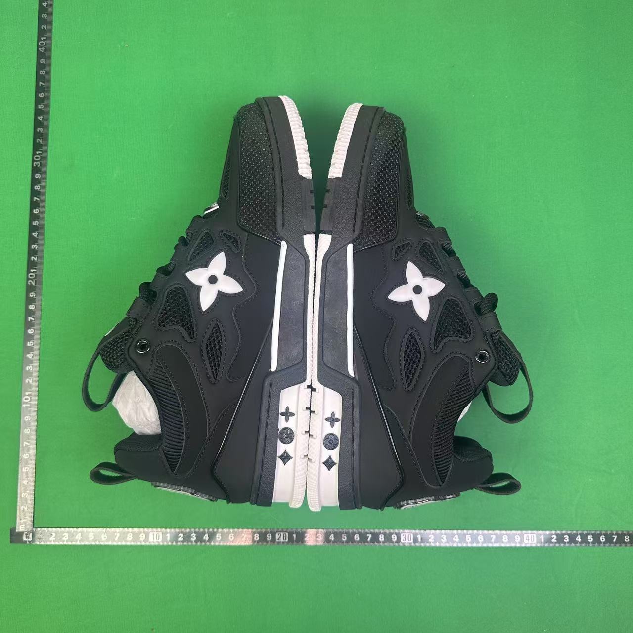 LV Louis vuitton Skate Sneakers