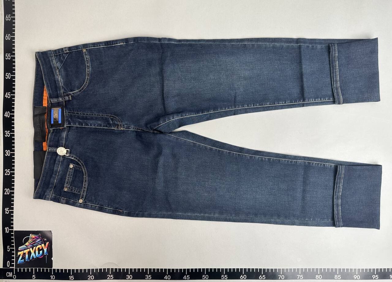 Brand DG jeans