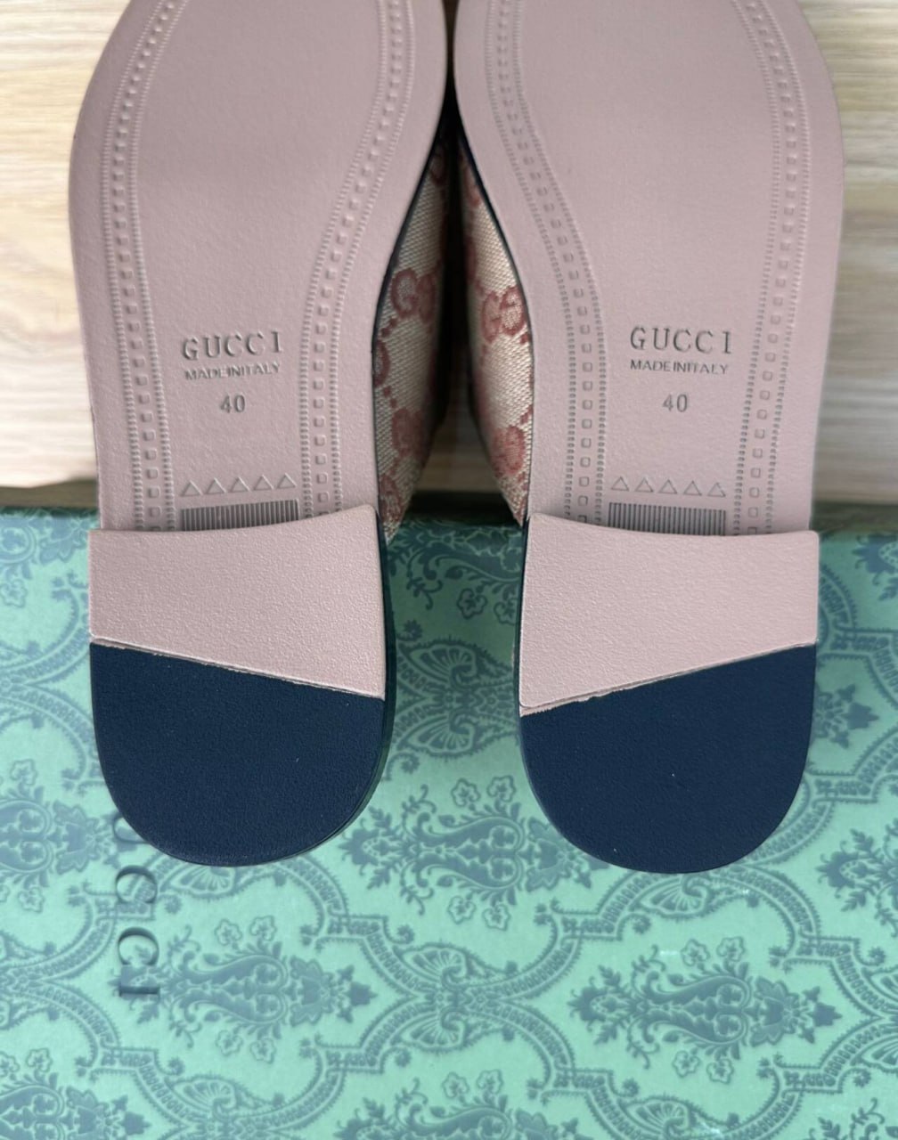 GUCCI shoes