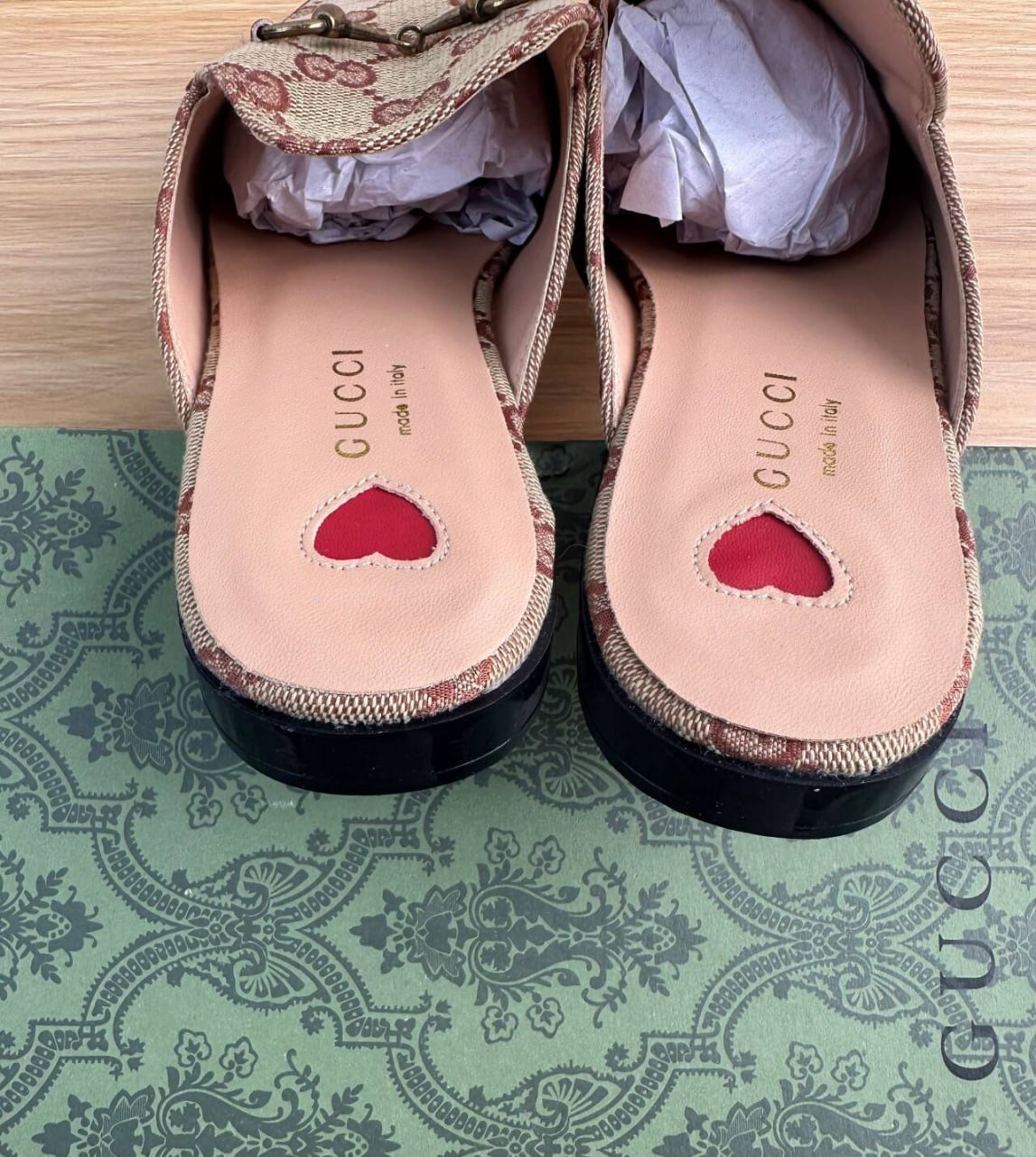 GUCCI shoes